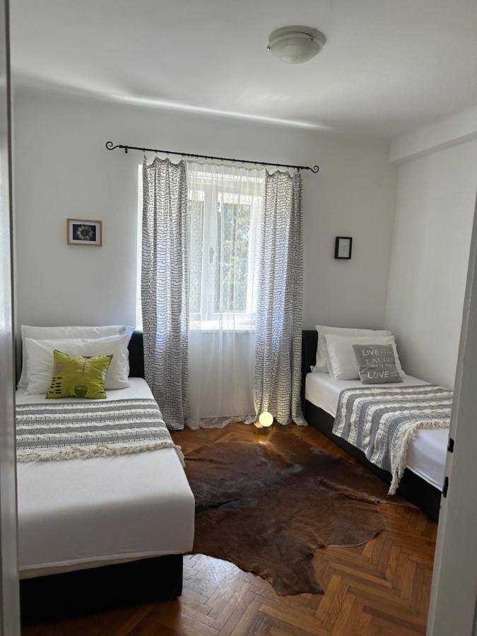 Cosy Family Apartment Marina Kastela Near Airport Kaštela Exterior foto